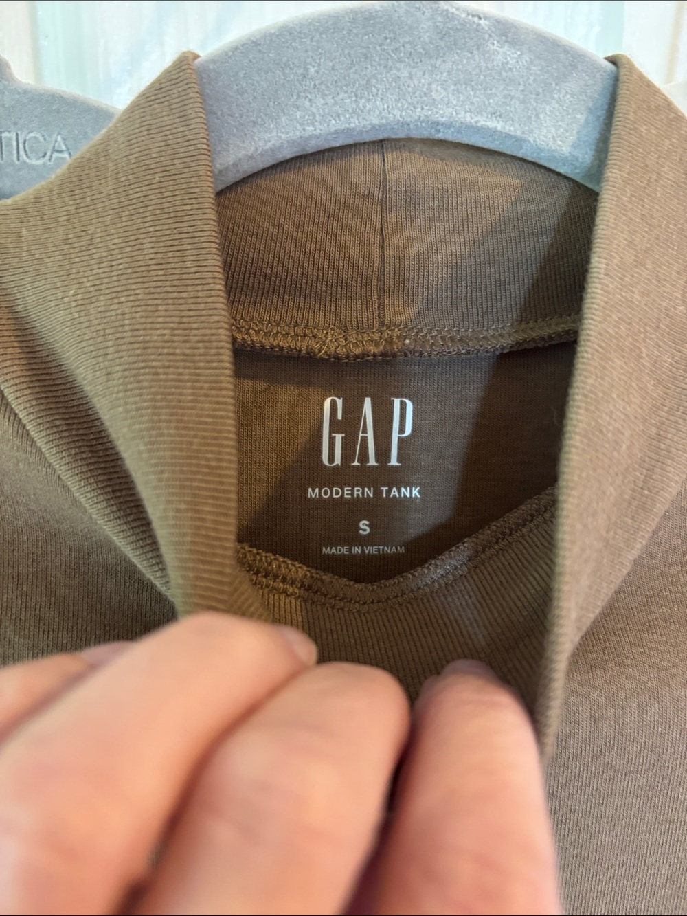 GAP Women's Top Assortment Size Small Lot of 6 - Picture 3 of 12